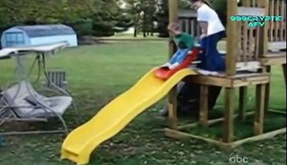 Những khoảnh khắc cười ra nước mắt