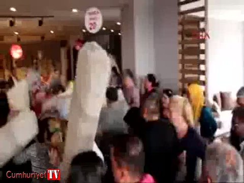 Bedava halı izdiham yarattı