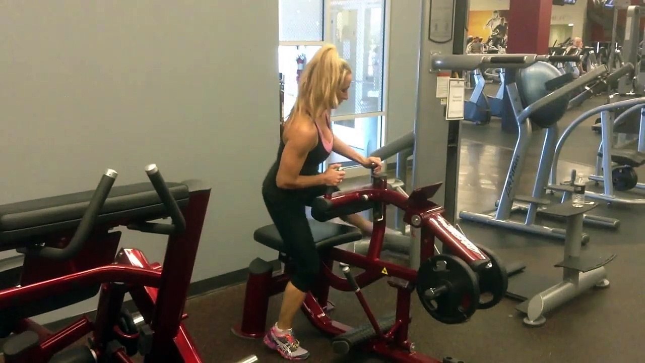 How To Do The Seated Calf Raise- Fitness Training For Females - FxFitness.ca