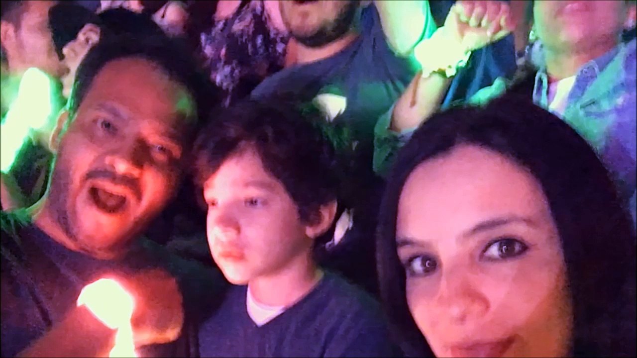 Un garçon autiste au concert de Coldplay, submergé d'émotion!