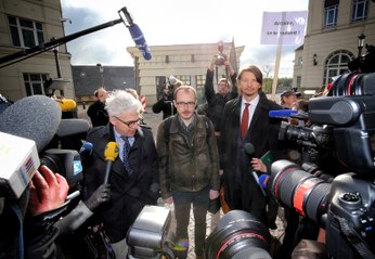 Luxleaks : comité d'accueil à l'ouverture du procès