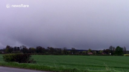 Bizarre clouds form following hail storm in Lincoln, UK