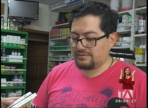 Una familia donó 80 botines para canes que están en sitios afectados