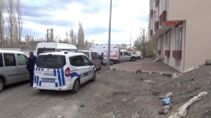 Kars?ta Yalnız Yaşayan Kadın, Evinde Ölü Bulundu