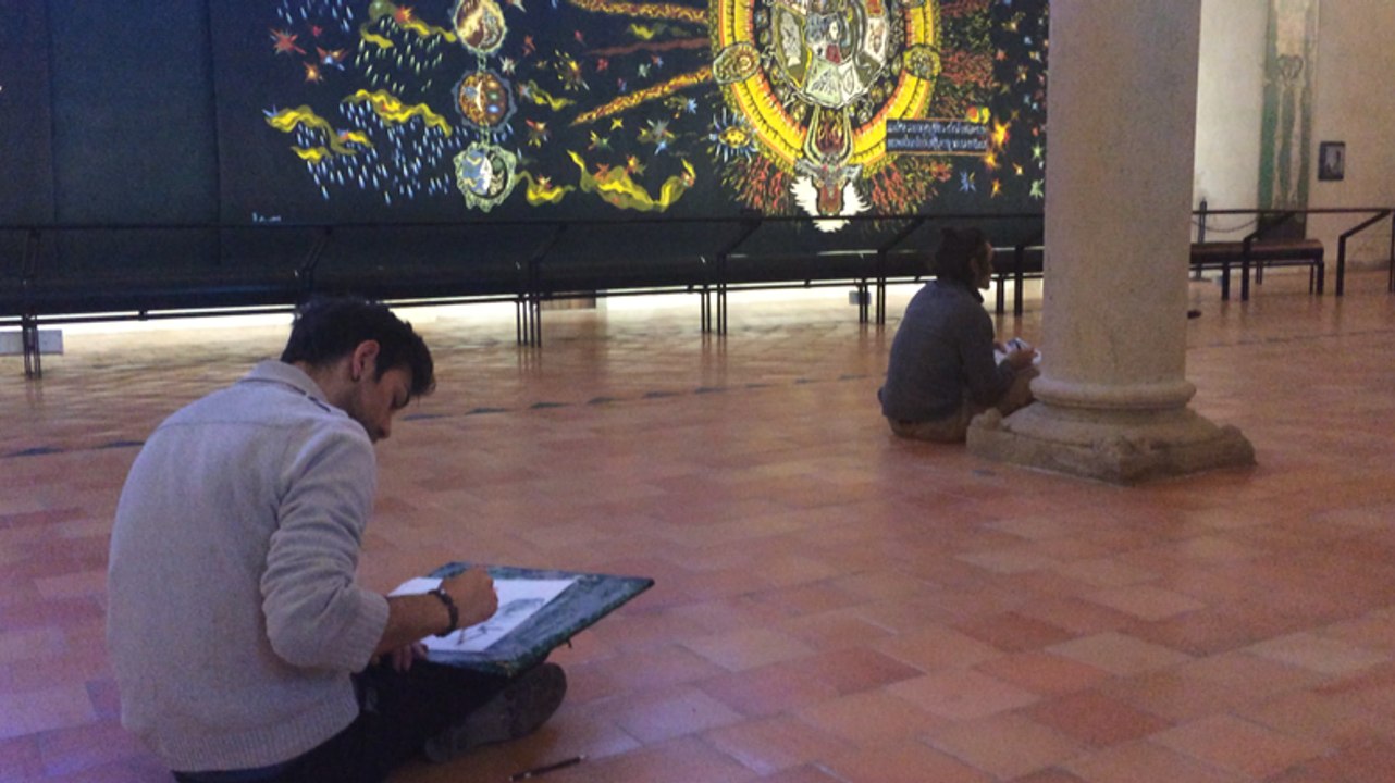 Les étudiants de l'Ecole des beaux-arts en plein exercice