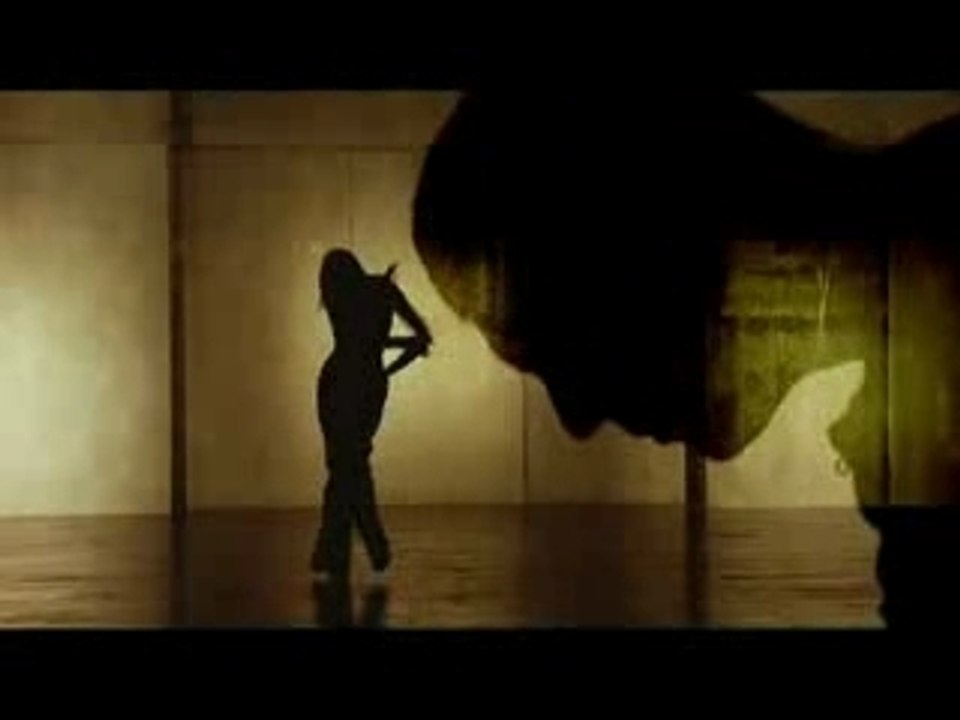 Özcan Deniz - Bir Dudaktan