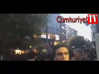 Kadıköy'deki 'Laikliği Kazanacağız' eylemlerine polis müdahalesi