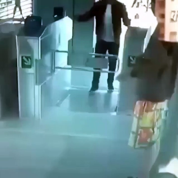 Awww, cacetada