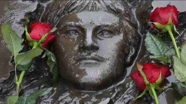 Los bomberos caídos en Chernóbil, homenajeados en Moscú