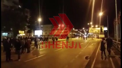 Shperndahen protestat ne Shkup 26.04