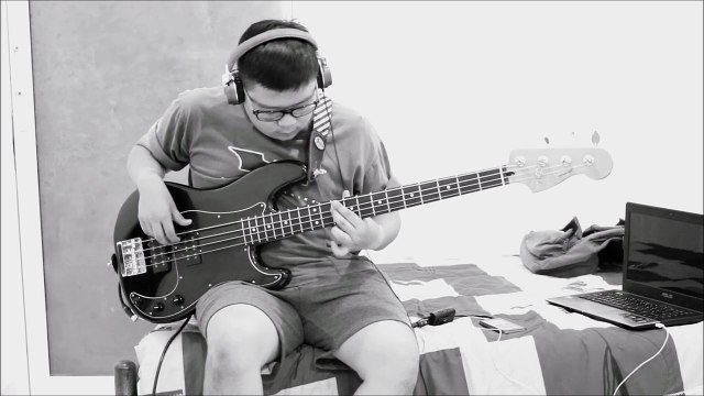 Aeroplane- Red Hot Chilli Pepper Bass cover