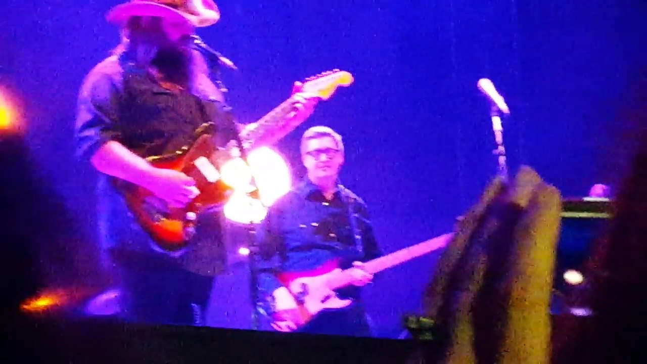 Chris Stapleton pays tribute to Prince by singing "Nothing Compares to You" (Greek Theater,Berkeley)