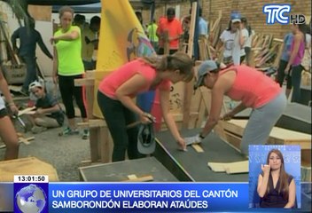 Un grupo de universitarios del cantón Samborondón elaboran ataúdes