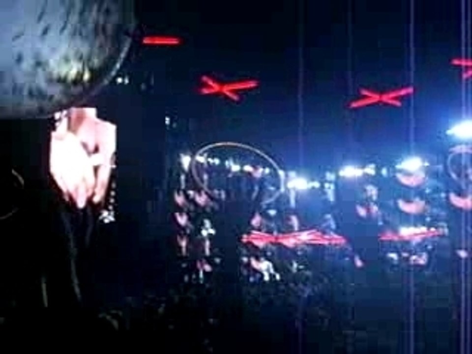 Muse Plug in baby intro