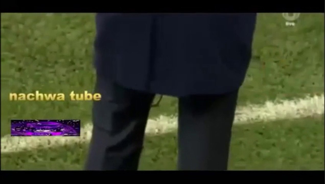 Zinedine Zidane Rips His Pants AGAIN vs Manchester City!