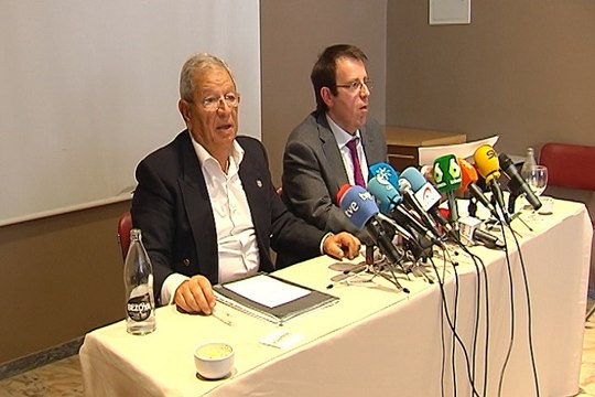 Manos Limpias seguirá personada en el caso Noos