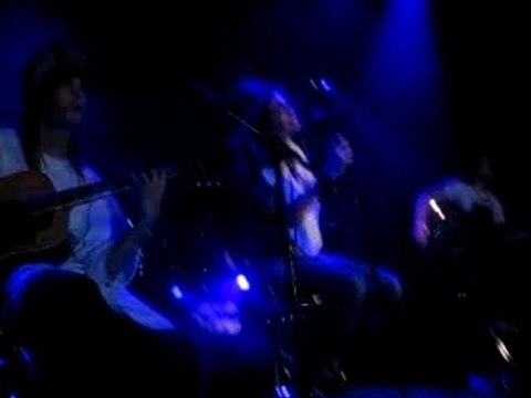 Tokio Hotel - Londres - 19.06.07 - RESCUE ME 1