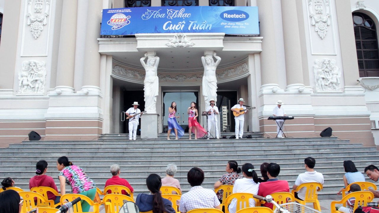 LK XUÂN - ban nhac flamenco gipsy fire - nhà hát lớn