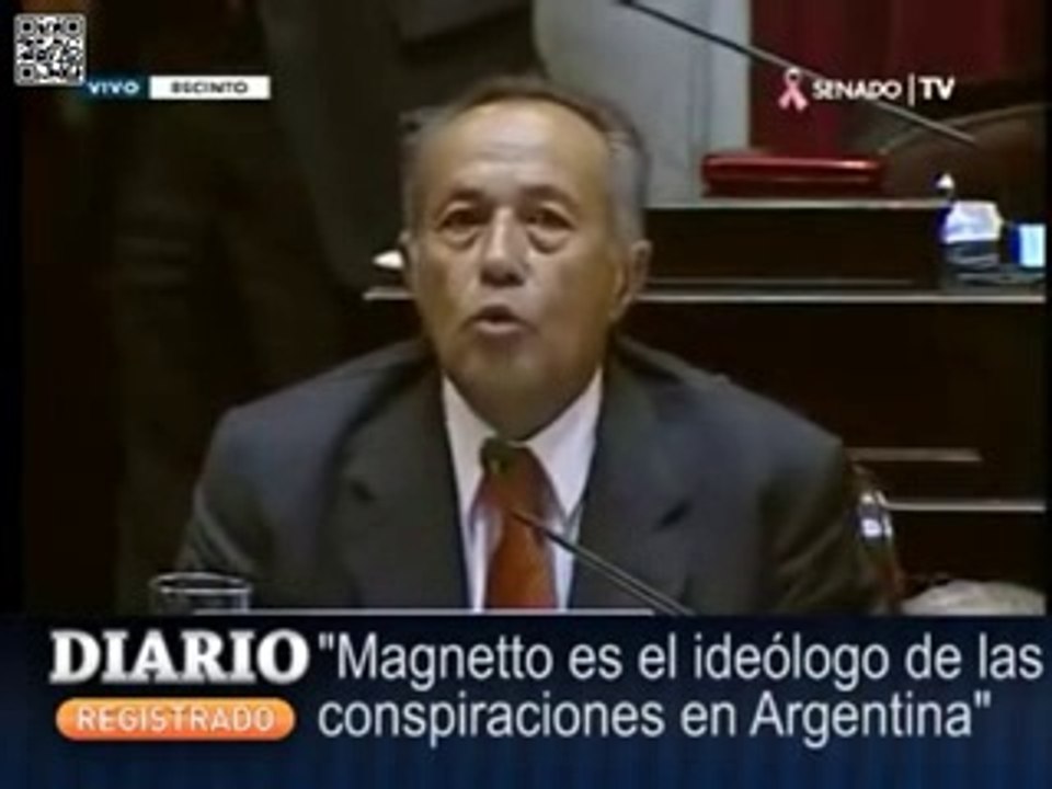 Saa contra Magnetto -