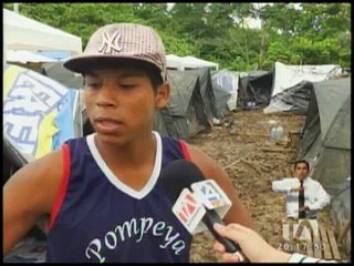 Télécharger la video: Edificios afectados en Esmeraldas serán evaluados