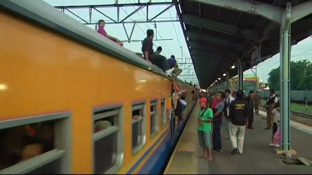 Si tu montes sur le train tu te fais découper par un boulet en Indonésie... Meilleure qu'une amende SNCF