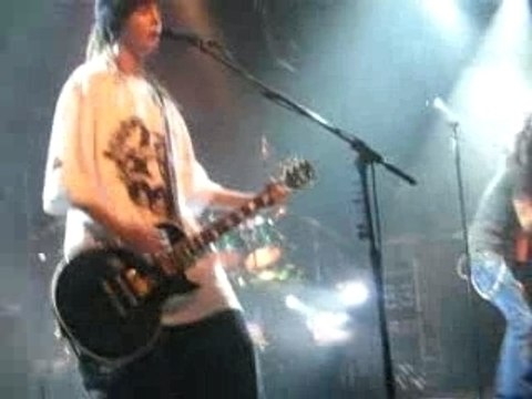 Tokio Hotel -Londres- 19.06.07 -RAISE YOUR HANDS TOGETHER 3