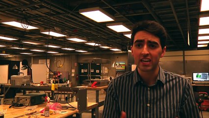 İşaret dilini konuşmaya çeviren eldiven