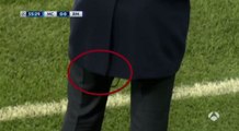 Zidane craque (encore) son pantalon   Zidane rip his pants again Manchester City vs Real Madrid