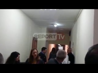 Report TV - Pasi u kërcënua me jetë, Nazime Visha në gjykatën e Tiranës