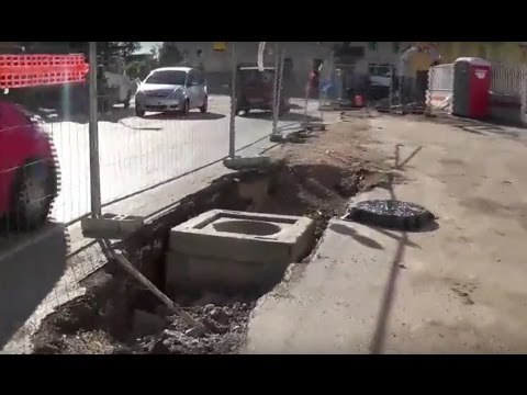 Aversa (CE) - Via Fermi, al via i lavori anti-allagamenti (26.04.16)