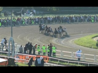 Napoli - Presentato il Gran Premio Lotteria di Agnano (26.04.16)