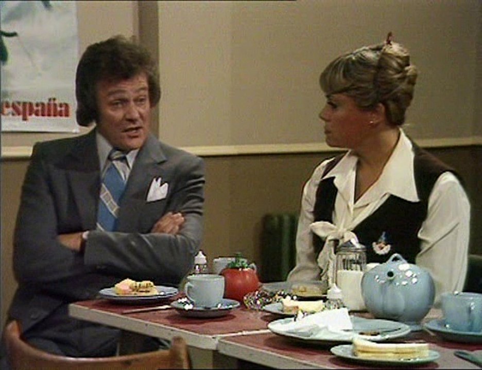 Are You Being Served S07e01 @ The Junior