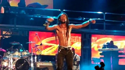 Jah Cure @ Reggae Sumfest, Montego Bay 7-23-11 Performing "What Will It Take"