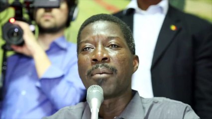 Talla Sylla reprend le micro