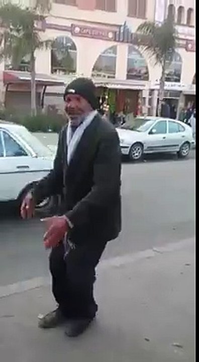 ما عرفتش علاش عاودتو اكثر من جوج مرات هههههههه
