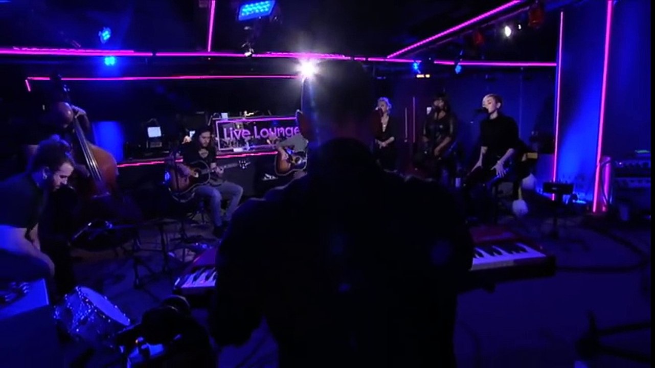 Miley Cyrus covers Summertime Sadness in the Live Lounge