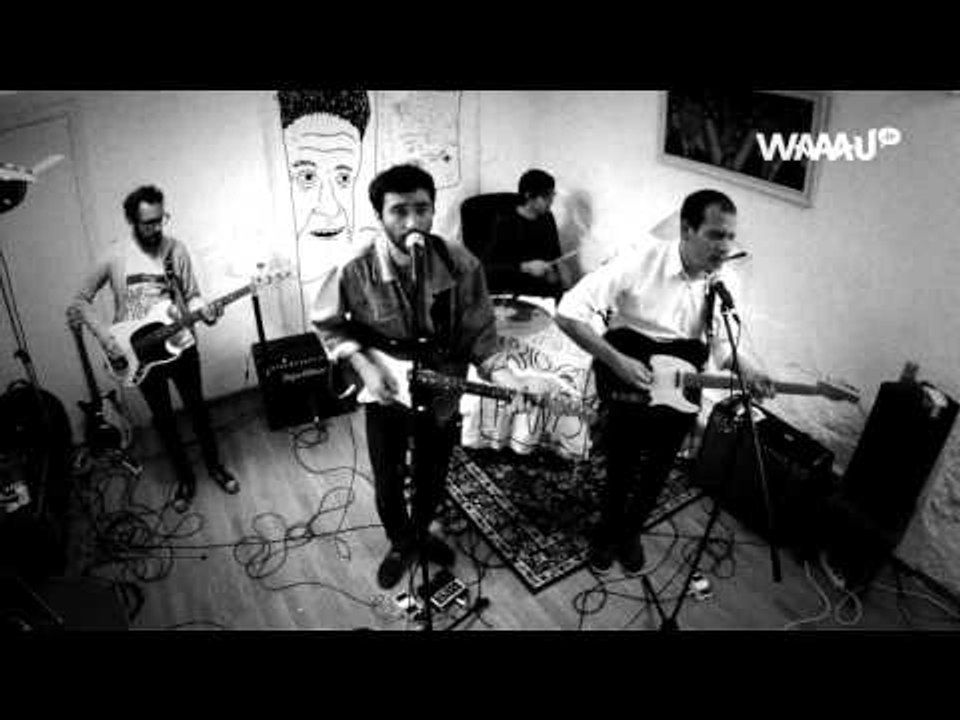 MUJERES - Ride a river