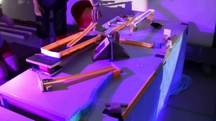 125,000 Dominoes - Inventions - CDT 2010 (HD)