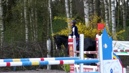 AMBRE D'ELINCOURT en CSO 6 ans à Verquigneul le 5 4 2016