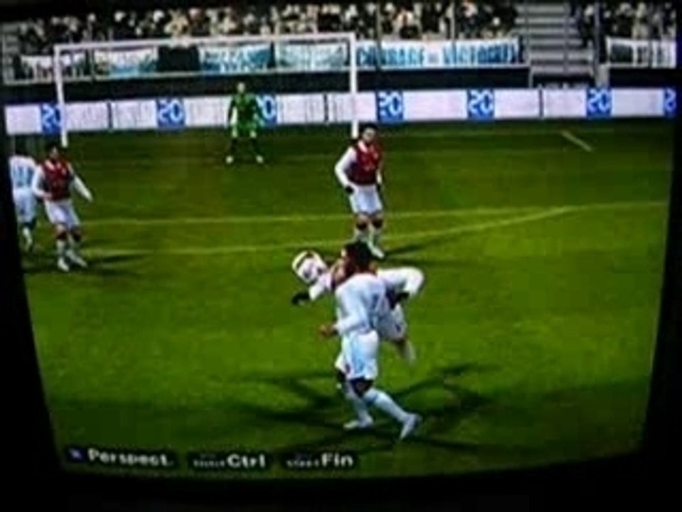 Superbe Reprise de Volèe Tostao pes6