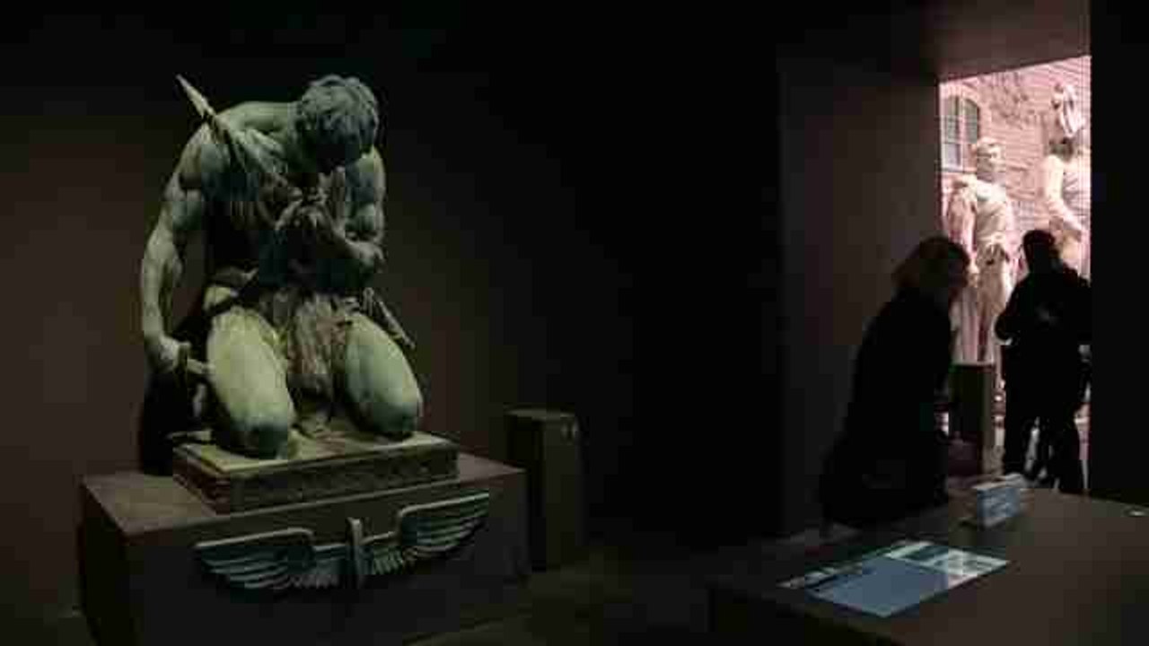 Berlín recorre su historia a través de los monumentos caídos