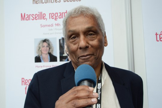 Fête du Livre Hyères 2016 - Interview Pierre Balthazar - 720p