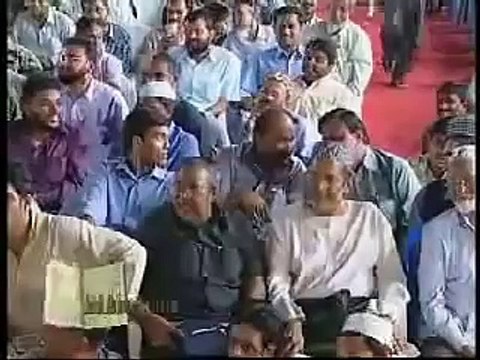 DR ZAKIR NAIK - IS SUNNI, SHIA, SHAFAI, WAHABI, HANAFI Are Muslims confused