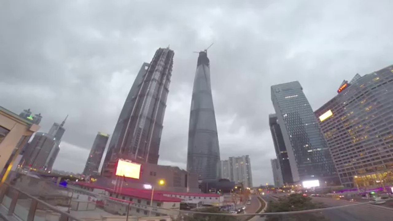 Shanghai Tower (650 meters)