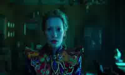 Alice Through the Looking Glass Full Movie