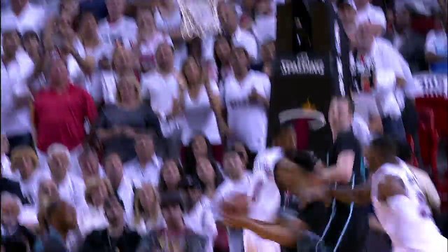 Courtney Lee Drains a Game Winning Three!