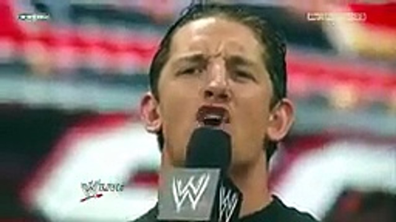 Bret Hart vs. The Undertaker ( WWE Monday Night RAW 30.08.2010 )