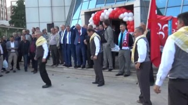 Akşener Balıkesir'de Başbakan Meral Sloganıyla Karşılandı