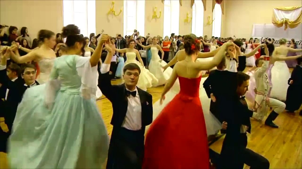 Уроки танцев. Вальс.