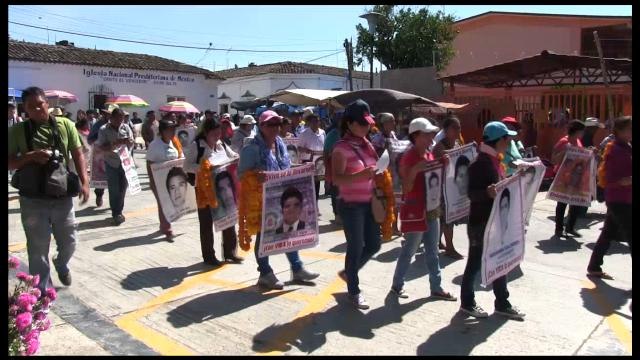 Expertos del GIEI presentan informe final de los 43 desaparecidos de Ayotzinapa